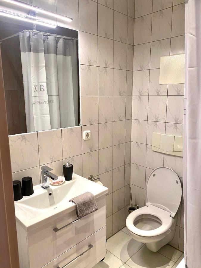 Chez Coco Apartment 2 อาเคิน ภายนอก รูปภาพ